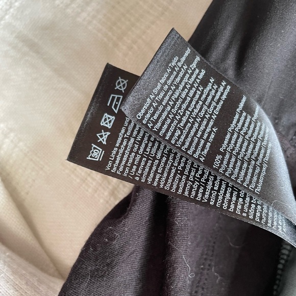 tunic top by Comma. vibrant , modern print. boutique style. size 40 euro equiv - Picture 7 of 7